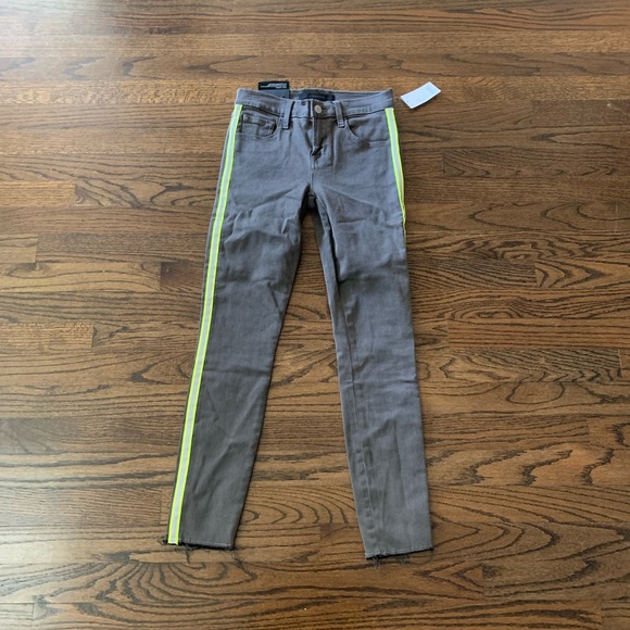 New Jbrand Mid Rise Crop Skinny Jeans Gray with Neon Detail Size 24 Women’s - Picture 1 of 9